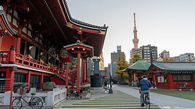 Temple cyclist modern tower