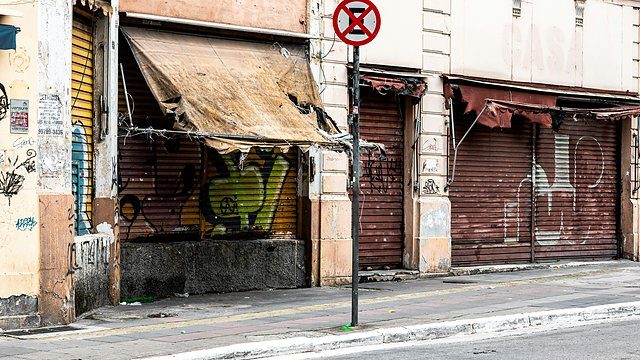 Storefront graffiti