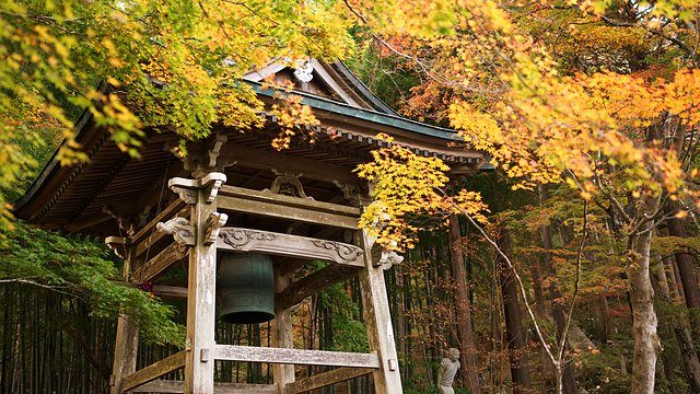 Shrine bell hakone